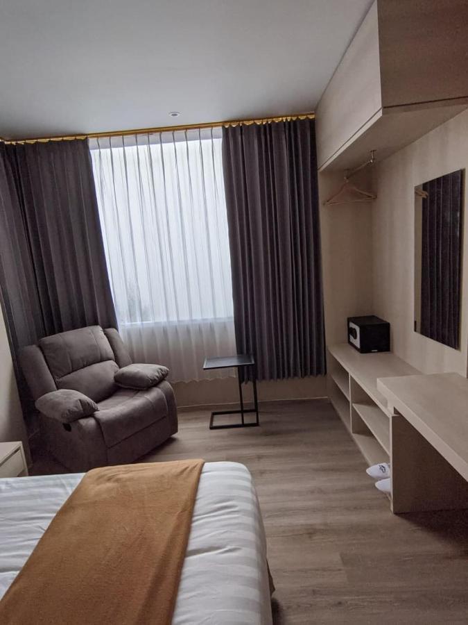 Hotel Lereng Bromo パスルアン エクステリア 写真